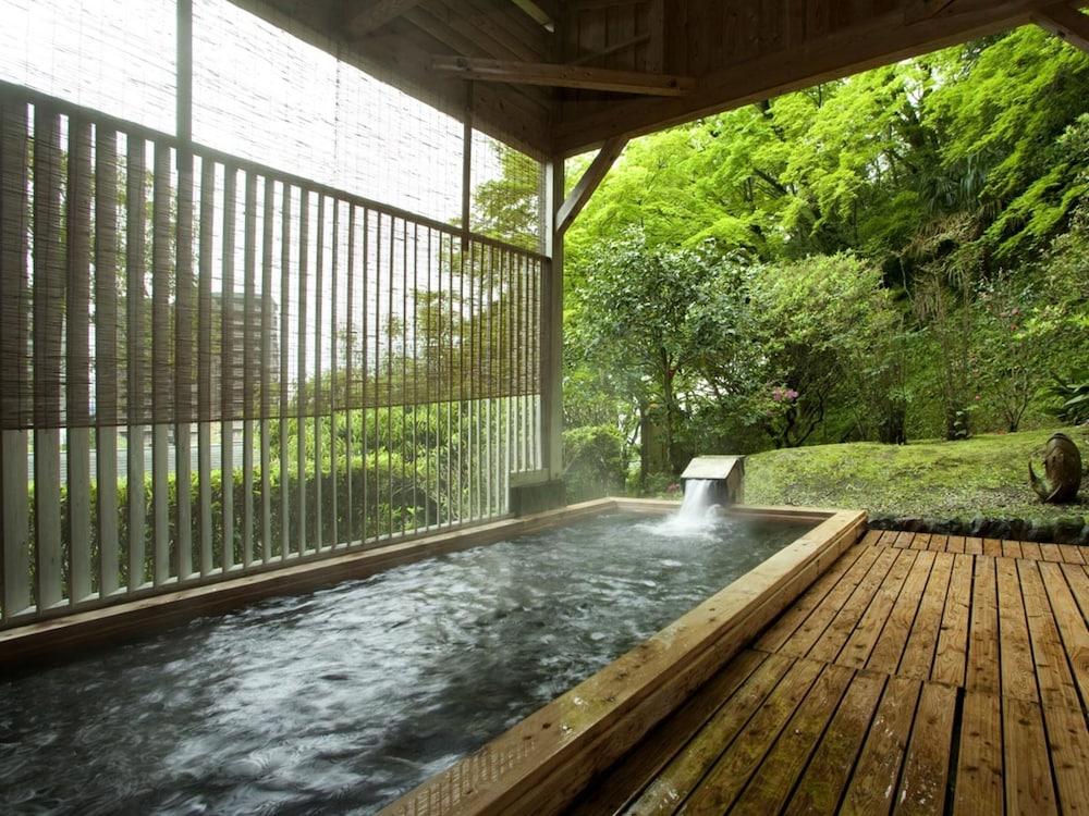 Ryochiku Bettei Hotell Beppu Exteriör bild